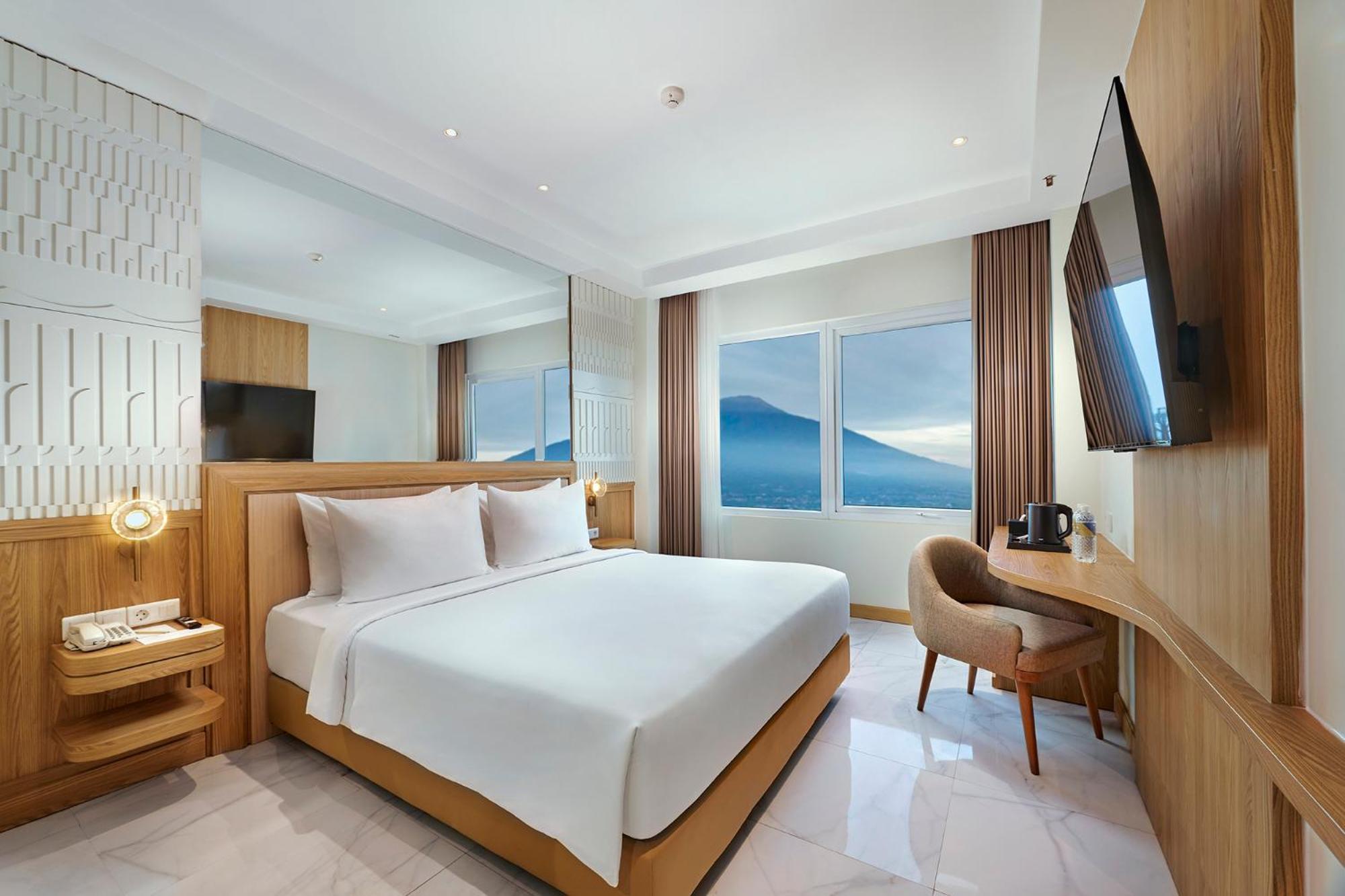 Hotel Golden Hill By Golden Tulip Tlekung Exteriér fotografie
